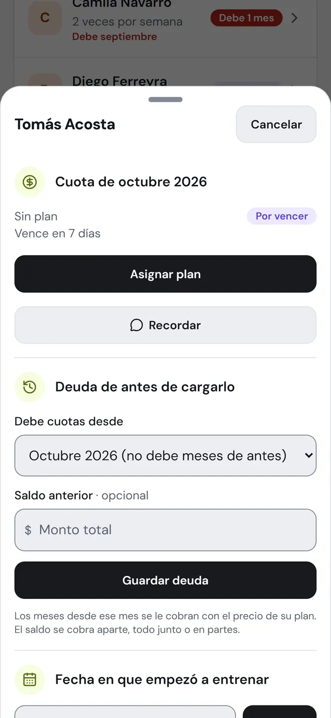 Ficha de un alumno con su plan, pagos y datos de salud